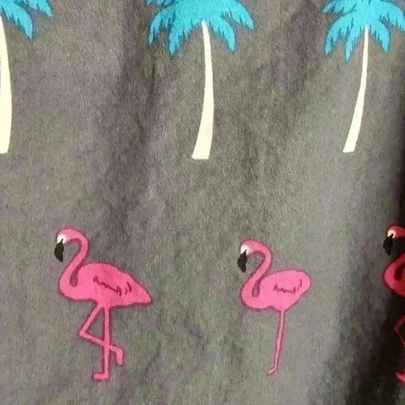 Free Planet Mens Short Sleeve Button Down Flamingos & Palm Trees Sz M - Picture 3 of 6